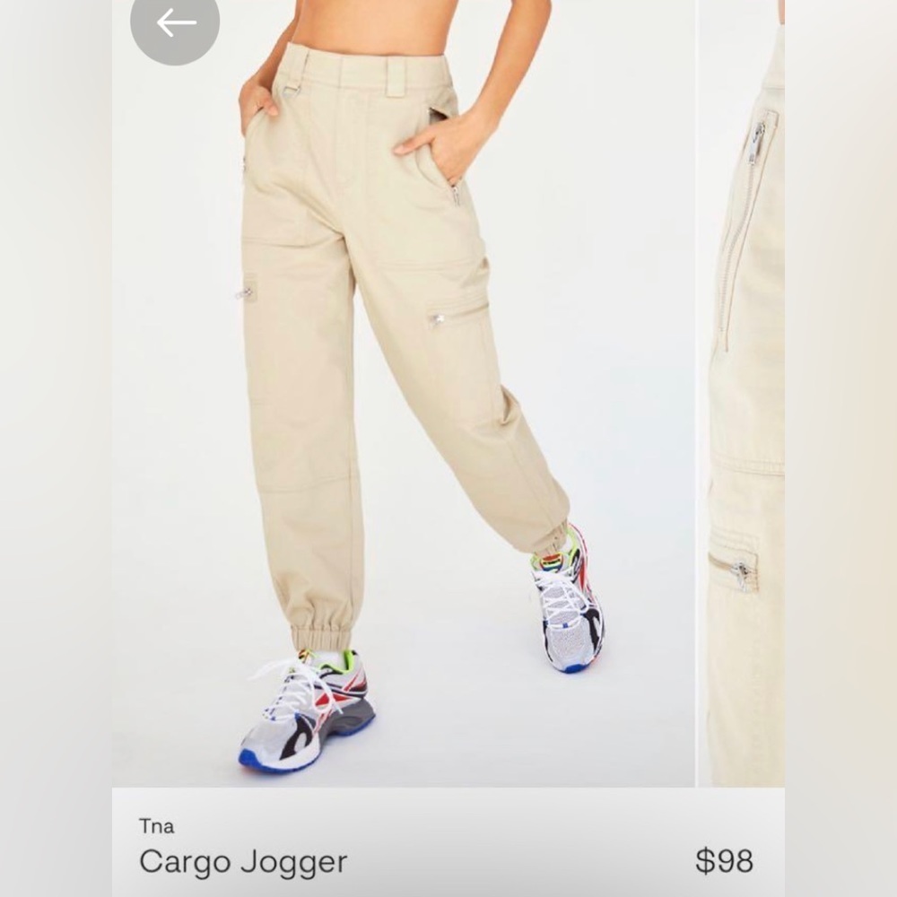 Aritzia TNA cargo jogger pants size S
